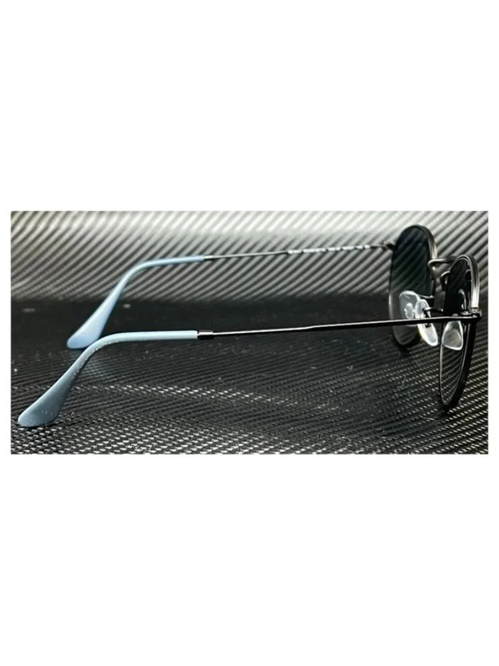 New Ray Ban Men  Matte Black Sunglasses  50- 21- 145